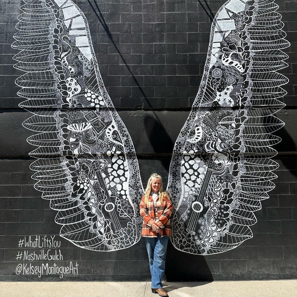 Meet your Posher, Brenda - Picture 1 of 1